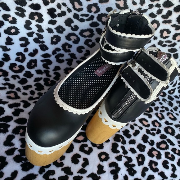 Sugarbaby Mary Jane Chunky Platforms vegan leather with heart shaped buckles! - Picture 3 of 9